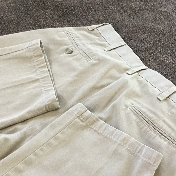 Wrangler 5 star Premium khakis - Picture 4 of 4